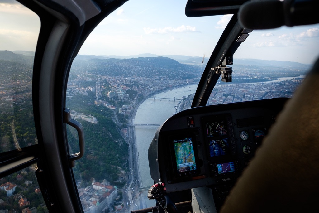 Születésnapomra, Matyitól és Beától egy helikopteres repülést kaptam.