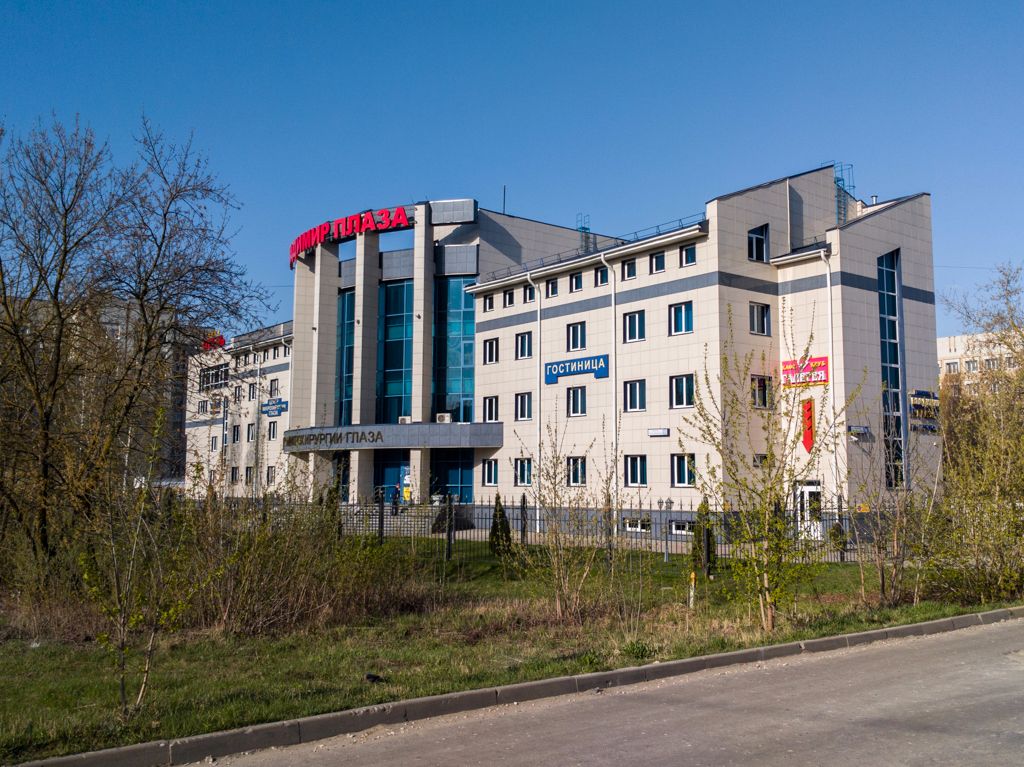 ... a Vladimir Plaza-ban.