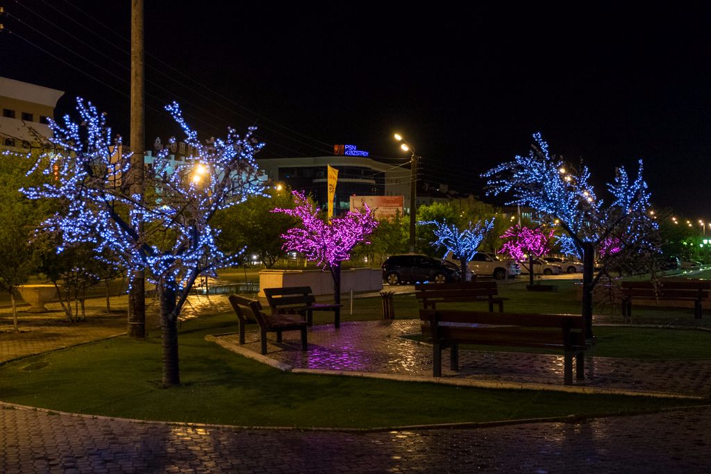 Atyrau by night II.