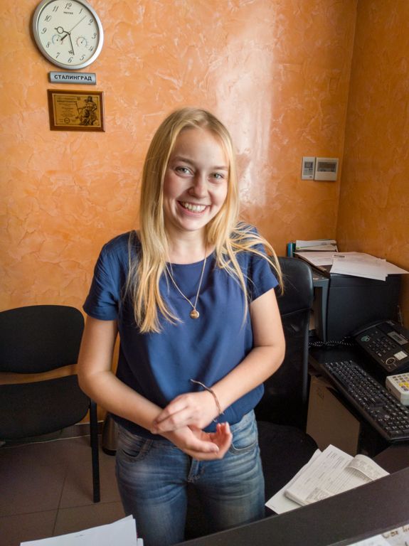 ... és egy mosolygós recepciós.